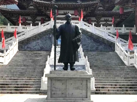山西铸铜人物《法显》雕塑设计制作